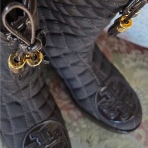Tory Burch Quilted Brown Winter Boots